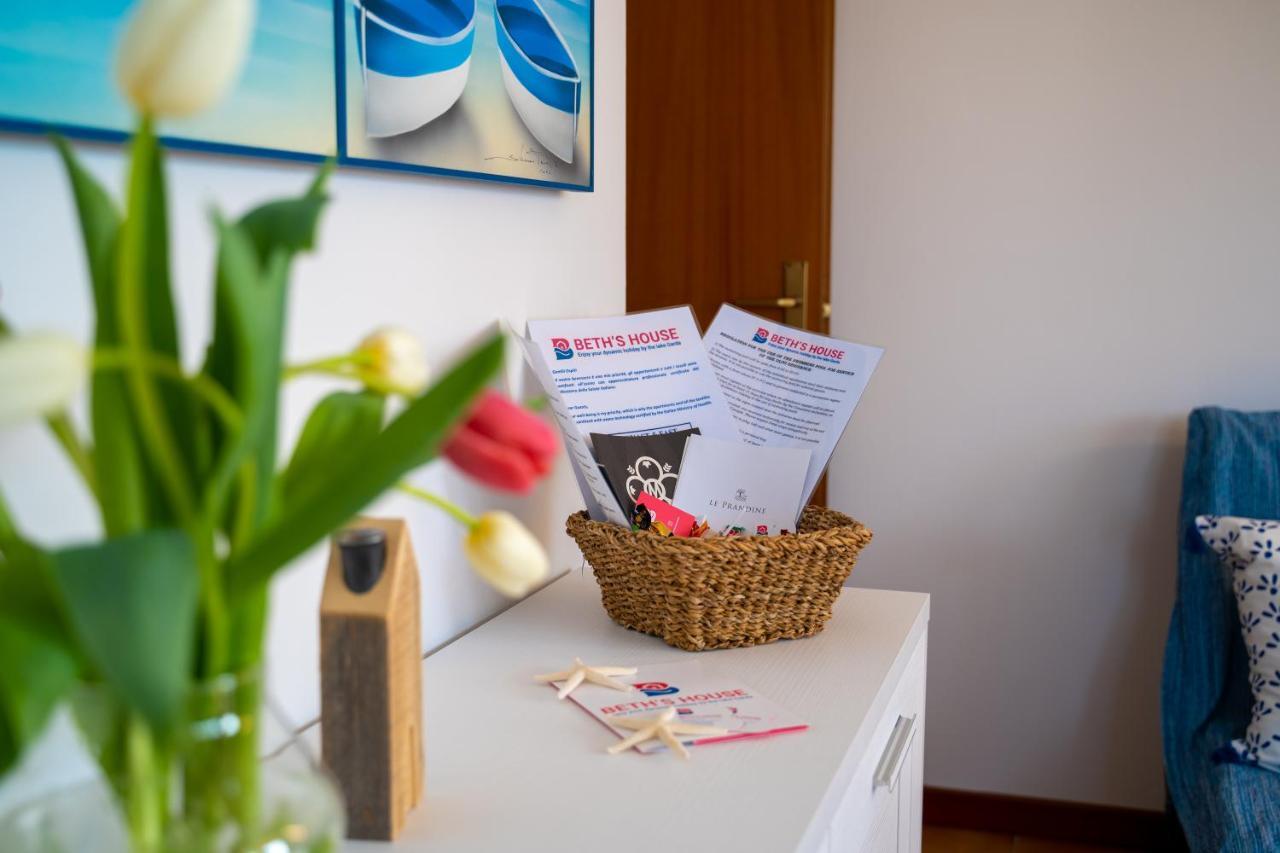 Le Vele Beth'S House Apartment เบรนโซเน ซูล การ์ดา ภายนอก รูปภาพ