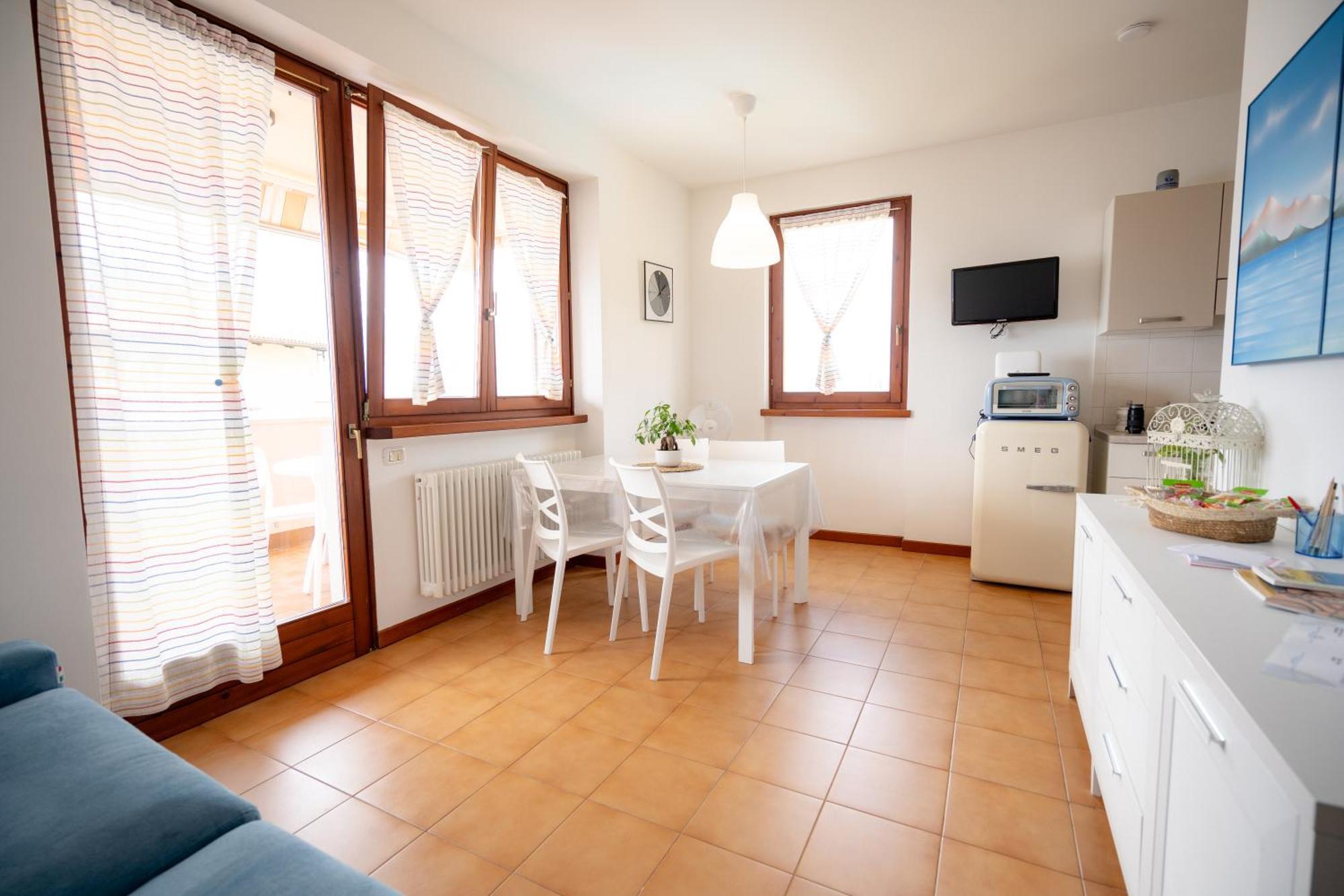 Le Vele Beth'S House Apartment เบรนโซเน ซูล การ์ดา ภายนอก รูปภาพ